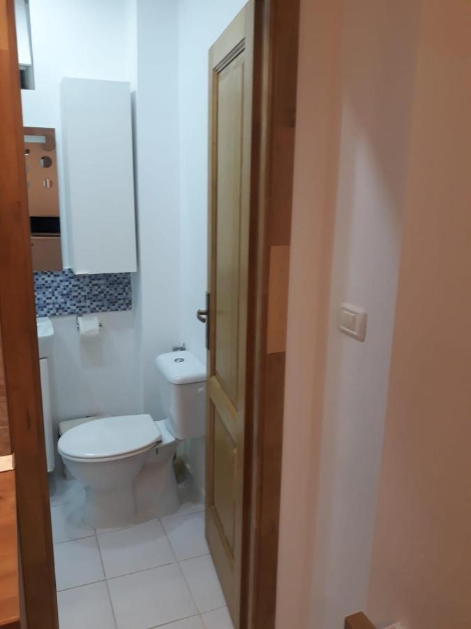 Nice Studio In Old Town Bukarest Exteriör bild