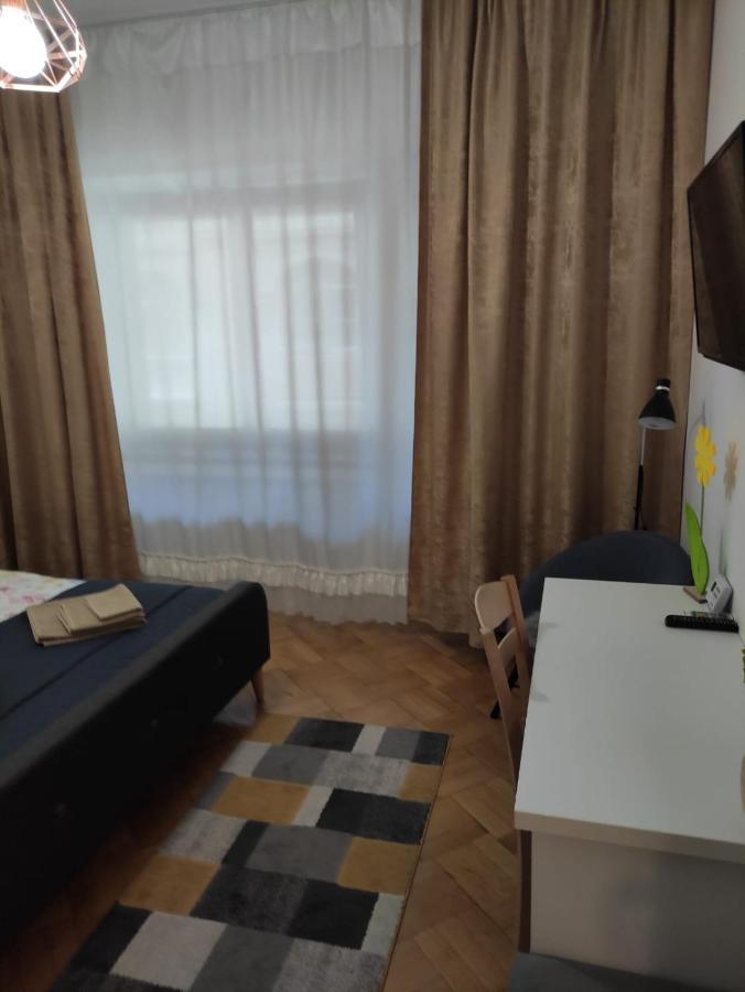Nice Studio In Old Town Bukarest Exteriör bild