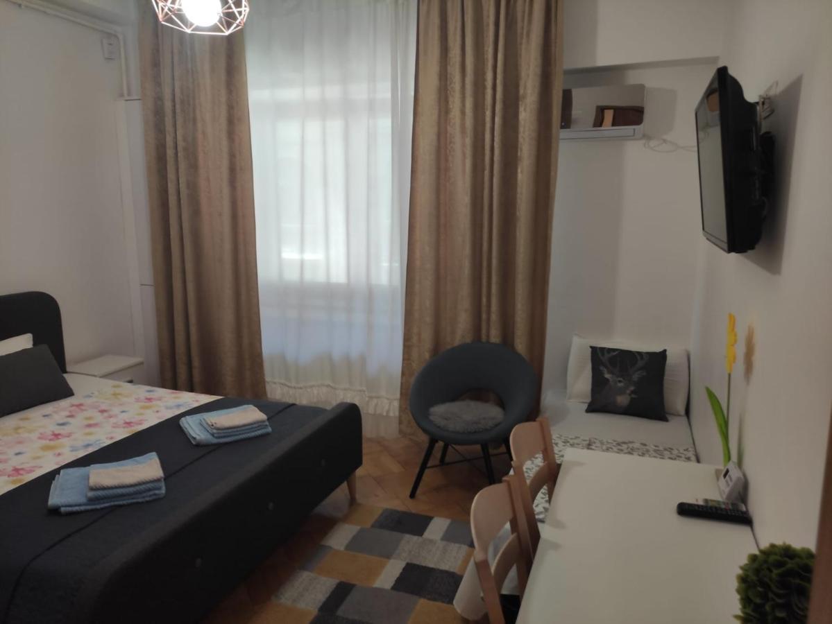 Nice Studio In Old Town Bukarest Exteriör bild